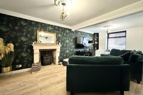 73 Bwllfa Road, Aberdare, CF44 8UF