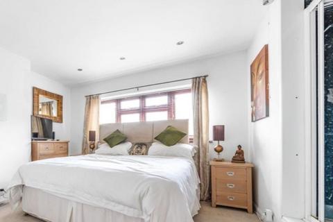 148 Bridle Road, Croydon, CR0 8HJ