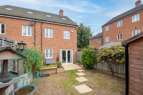 3 bedroom end of terrace house for sale, Aylesbury HP19