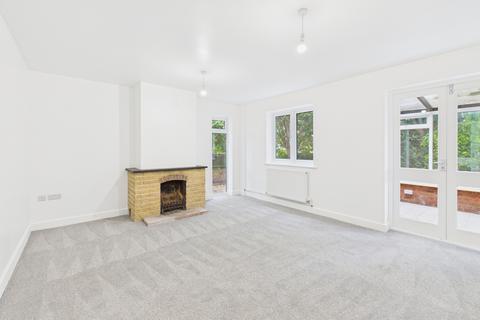 undefined, Aston Clinton, Aylesbury HP22