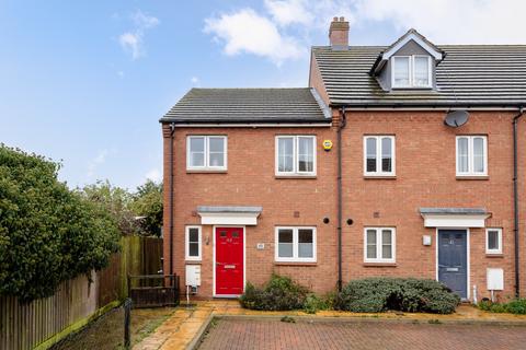 3 bedroom end of terrace house for sale, Aylesbury HP19