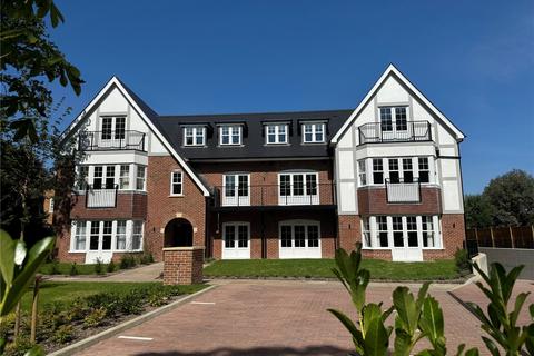 2 bedroom penthouse for sale, Chewton Farm Road, Highcliffe, Dorset, BH23