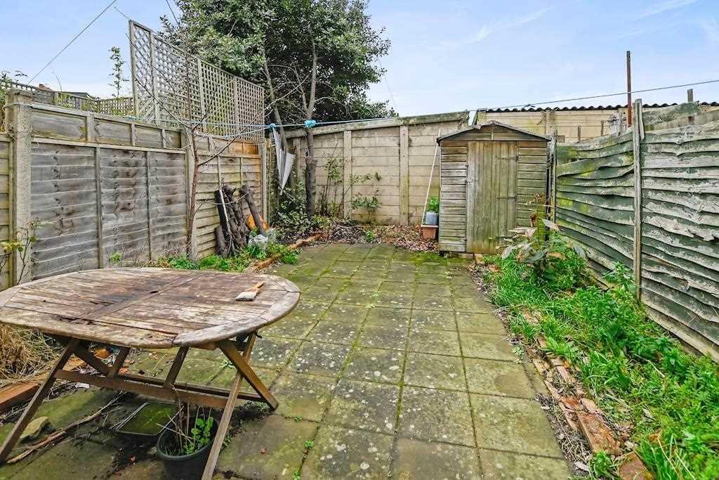 Garden approx.