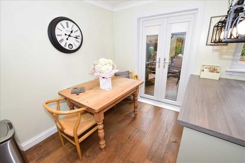 7 Alberta Avenue, Coatbridge, ML5 1QL