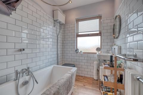 59 Dunsmore Road, Hall Green, Birmingham, B28 8EA