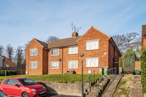 2 bedroom maisonette for sale, Marden Crescent, Bexley