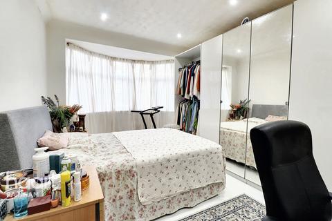 53 Frederick Road, Rainham, RM13 8NR