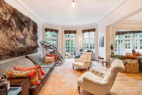 5 bedroom detached house for sale, Wadham Gardens, London, NW3