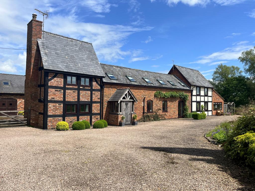 Corse Lawn, Gloucester GL19 5 bed detached house for sale £975,000