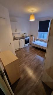 Studio to rent, Ballards Lane, Finchley Central N3