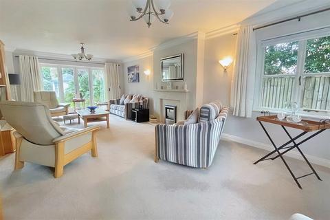 1a Cliff Drive, Poole, BH13 7JD