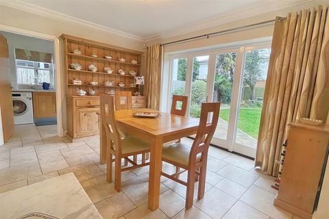 1a Cliff Drive, Poole, BH13 7JD