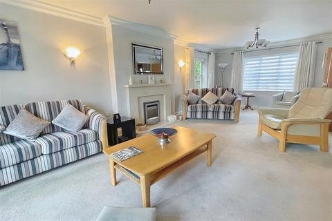 1a Cliff Drive, Poole, BH13 7JD