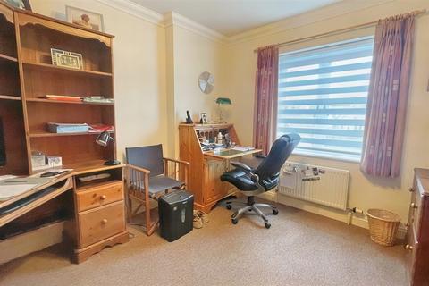 1a Cliff Drive, Poole, BH13 7JD
