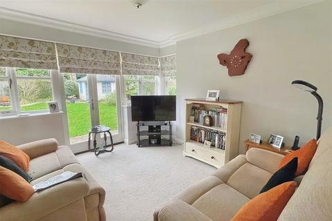 1a Cliff Drive, Poole, BH13 7JD