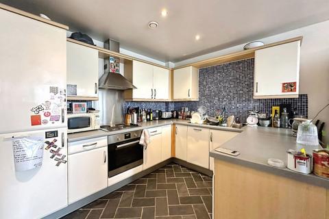 2 bedroom flat to rent, Whitehall Quay, Leeds, West Yorkshire, LS1