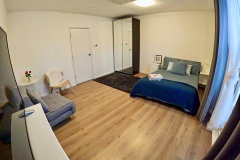 1 bedroom apartment to rent, Bethnal Green Road, Bethnal Green, E2