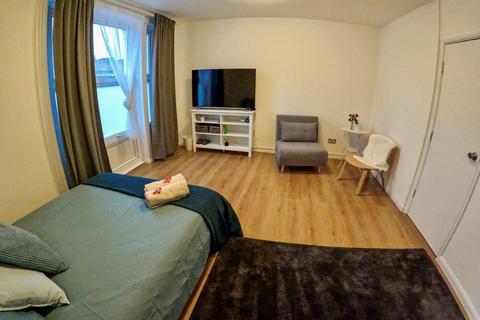 1 bedroom apartment to rent, Bethnal Green Road, Bethnal Green, E2