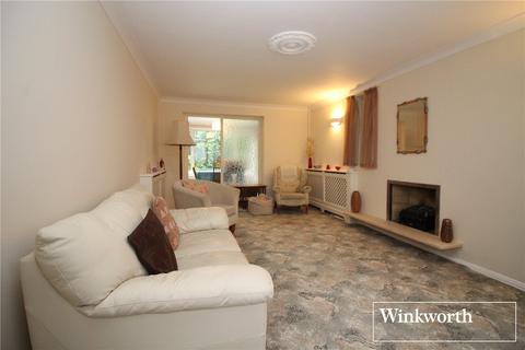 7 Carrington Close, Borehamwood, WD6 2HB