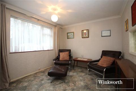 7 Carrington Close, Borehamwood, WD6 2HB