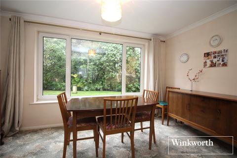 7 Carrington Close, Borehamwood, WD6 2HB