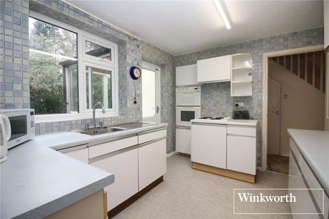 7 Carrington Close, Borehamwood, WD6 2HB