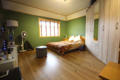 72 Armstead Walk, Dagenham, RM10 9PH