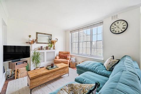 39 Parkside, London, SE3 7QG