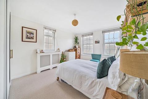 39 Parkside, London, SE3 7QG
