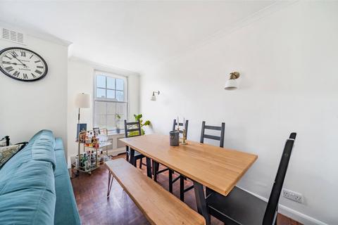 39 Parkside, London, SE3 7QG