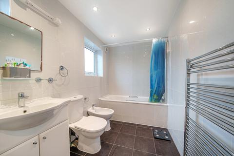 3 Mezen Close, Northwood, HA6 2DP