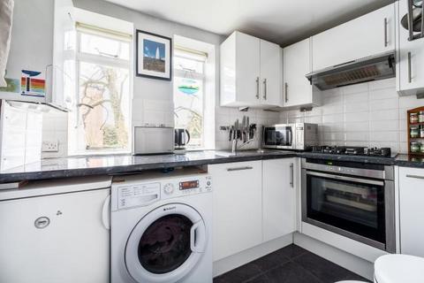 2 bedroom flat for sale - 19 Thanet Lodge, 10 Mapesbury Road, London, NW2 4JA