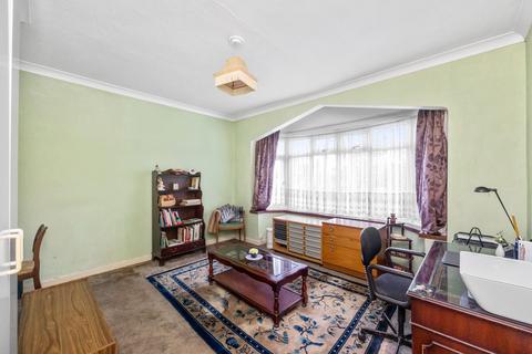 3 Broadbridge Lane, Smallfield, Horley, RH6 9RE