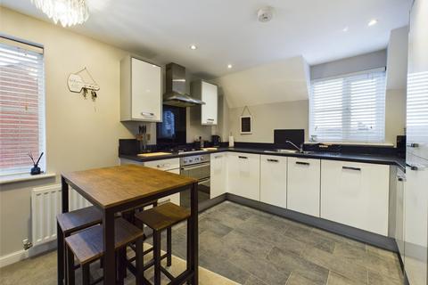 2 bedroom apartment for sale, Lasborough Drive, Tuffley, Gloucester, Gloucestershire, GL4