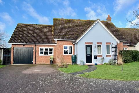 3 bedroom detached house for sale - Benhall