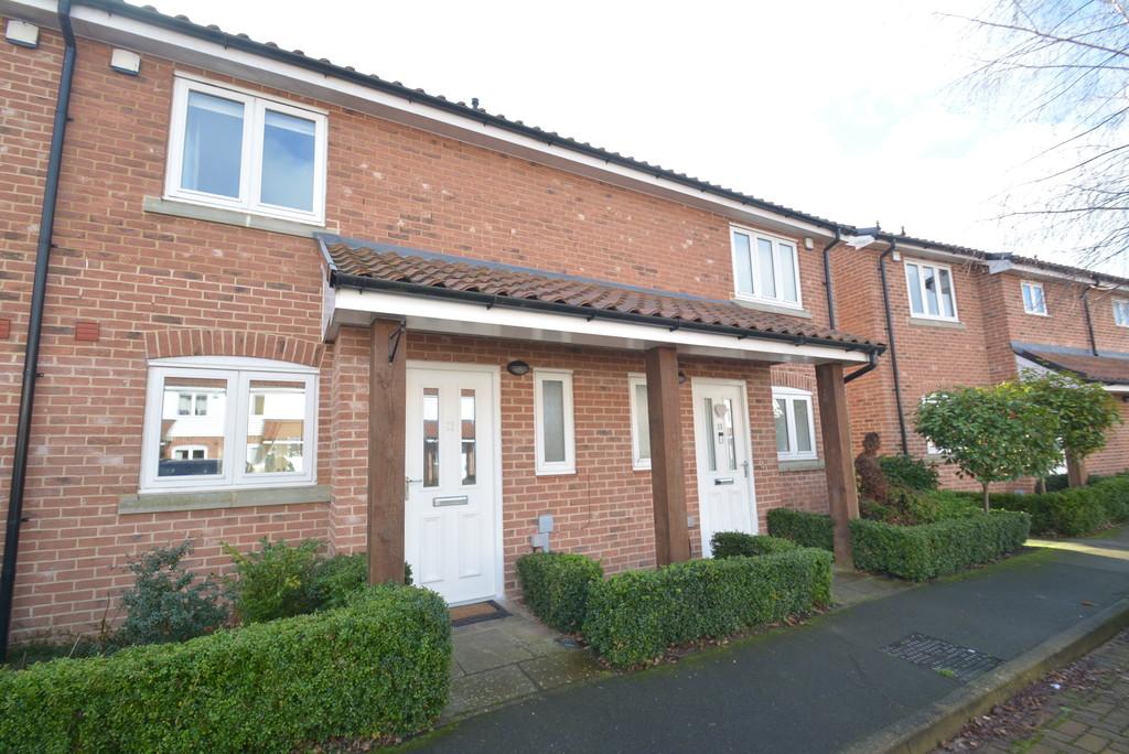 Waterside Drive, Ditchingham 2 bed terraced house to rent £950 pcm (£