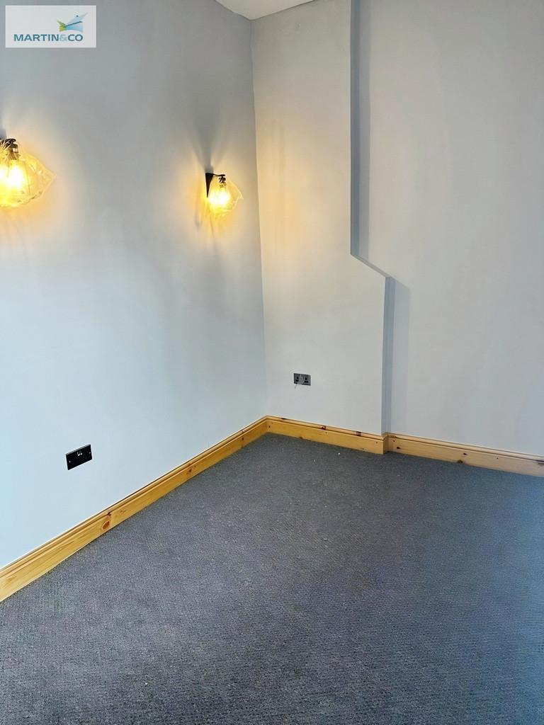 Fda251ad-LIVING 20 ROOM 202