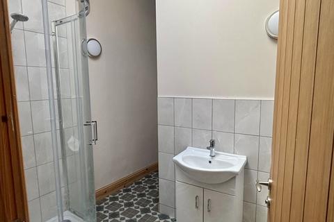 2 bedroom apartment to rent, High Street, Oxfordshire OX16