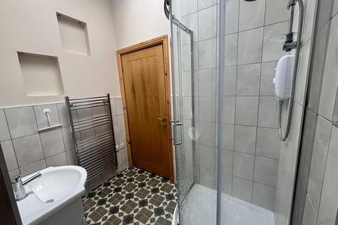 2 bedroom apartment to rent, High Street, Oxfordshire OX16