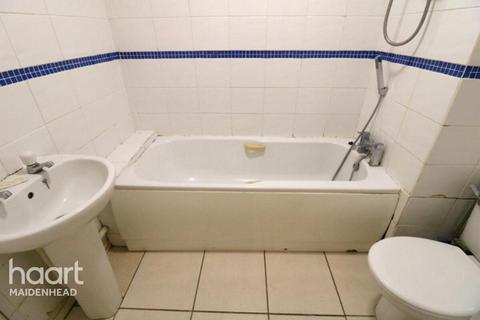 undefined, Littlebrook Avenue, Slough