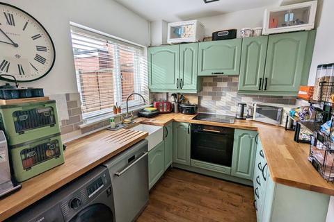 3 bedroom terraced house for sale, Longmore Road, Shirley