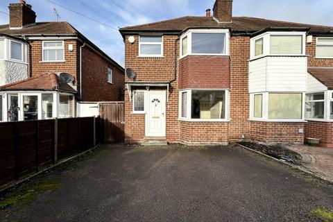 3 bedroom semi-detached house for sale - Newborough Road, Shirley