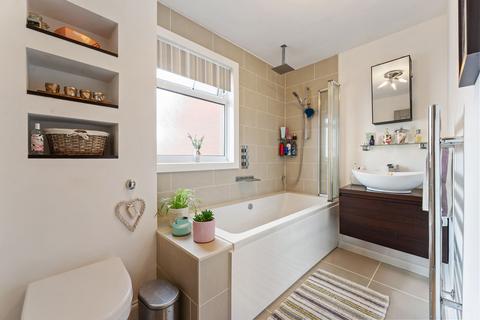 26 Twickenham Close, Croydon, CR0 4SZ