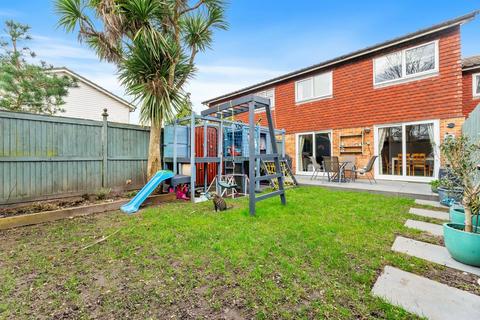 26 Twickenham Close, Croydon, CR0 4SZ