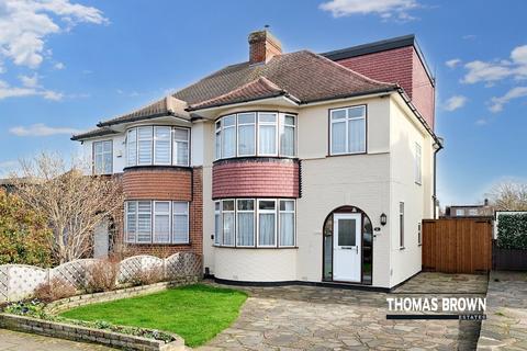2 Lodge Close, Orpington, BR6 0QQ