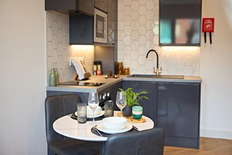 1 bedroom apartment to rent, Apt 0707, Q Three Residence, 30 Westgate LS1