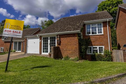 4 bedroom detached house for sale, Nursery Way, Heathfield