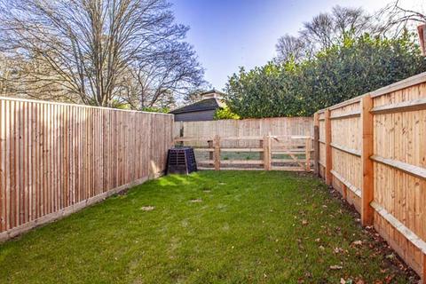 14 Ash Hurst, Goring, Reading, RG8 0DQ