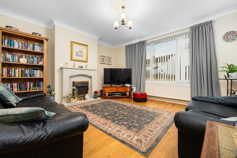 2 bedroom ground floor flat for sale, Celyn Avenue, Cardiff
