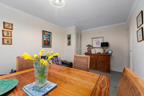 25 Celyn Avenue, Cardiff, CF23 6EH
